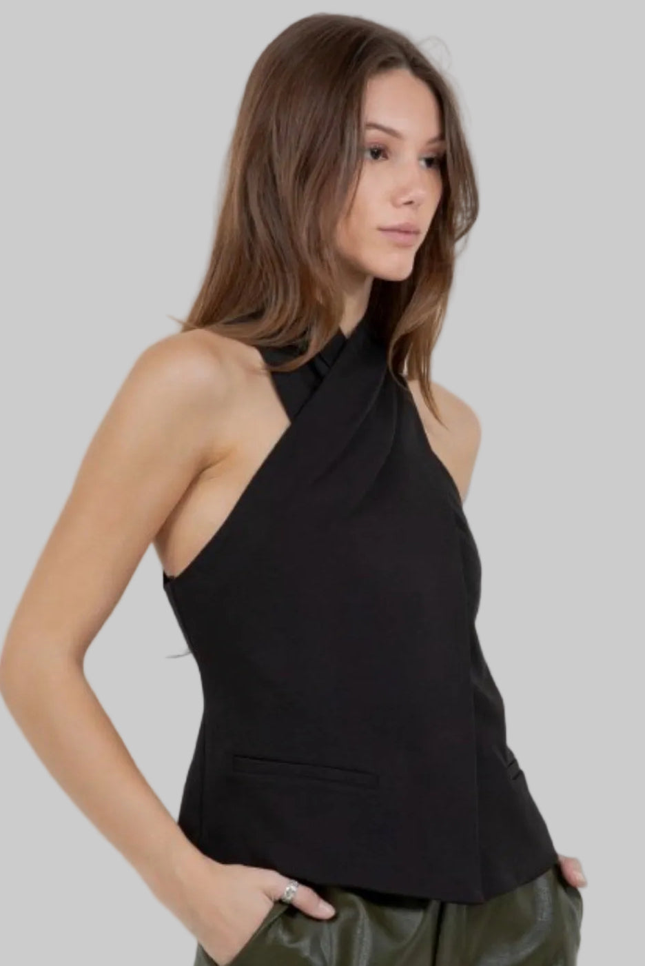 SLEEVELESS HALTER OVERLAP WOVEN TOP