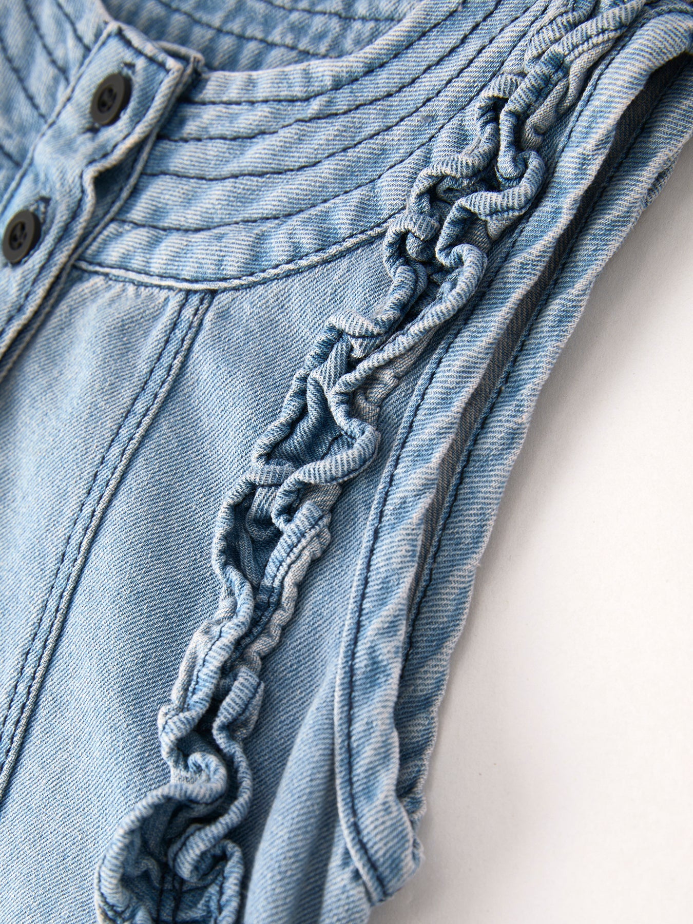 Vestido de verano sin mangas con volantes para niña