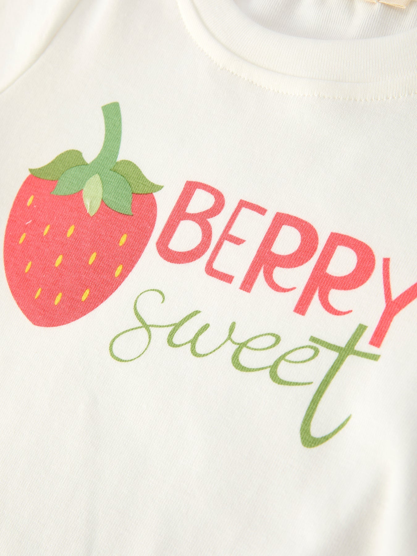 Conjunto de falda y top de manga corta para niña "Berry Sweet" con estampado de primavera