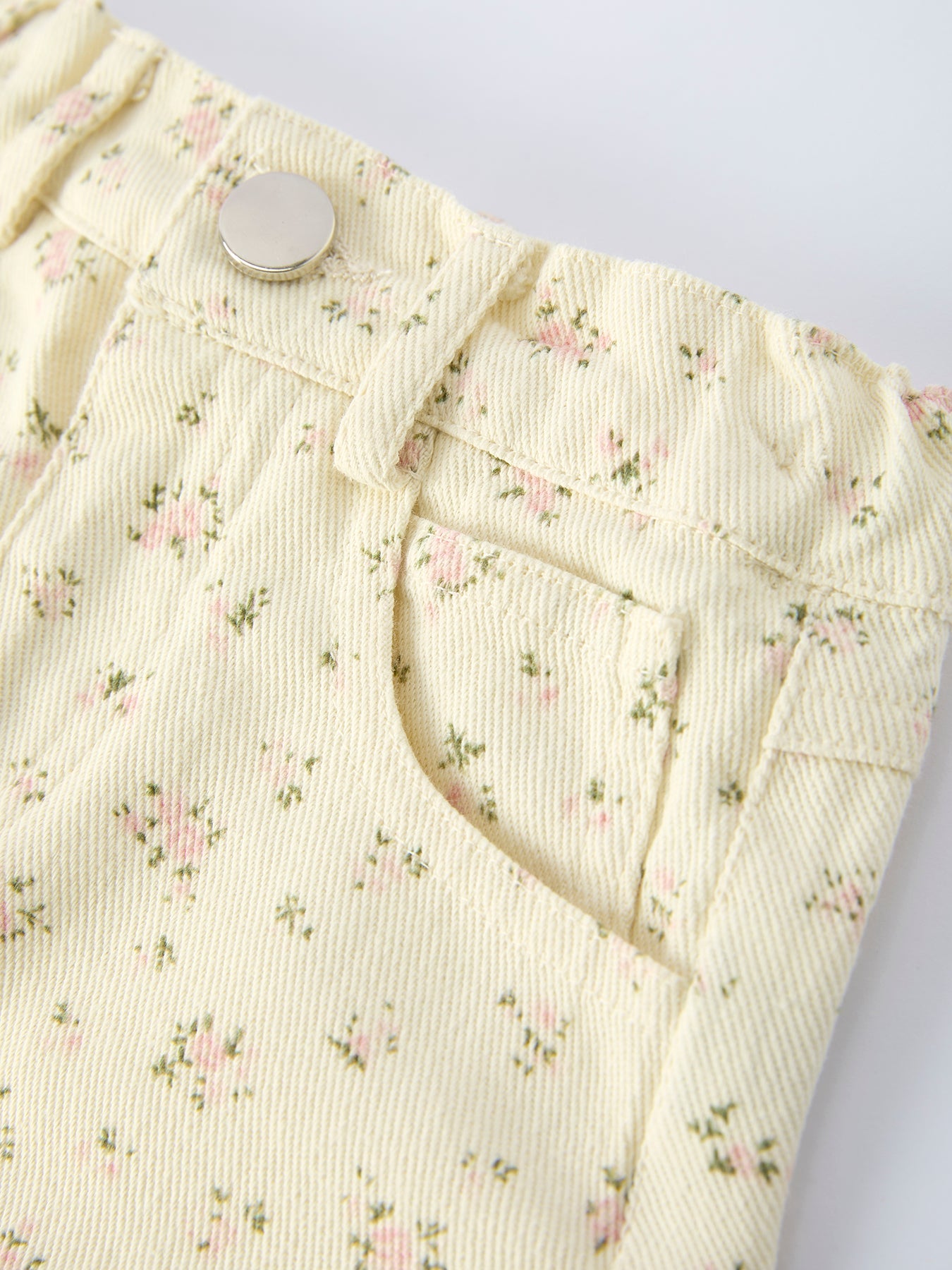 Conjunto de falda vaquera y top de manga corta con estampado de flores y letras para niña