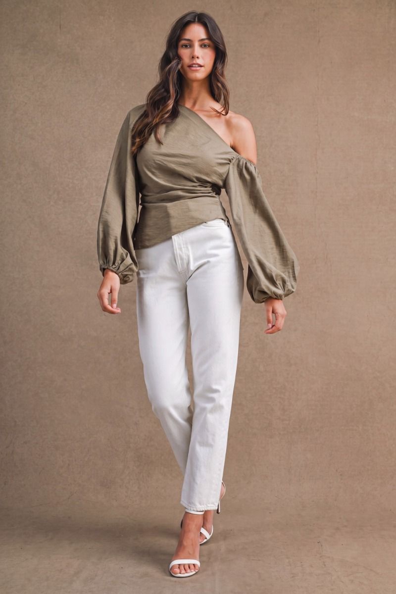 RUCHED ASYMMETRIC BALLOON SLEEVE TOP