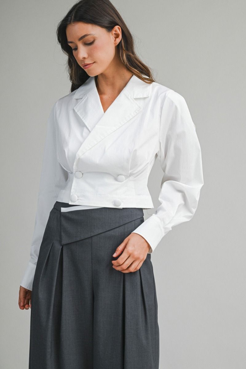 BLUSA CRUZADA CORTA ENTALLADA
