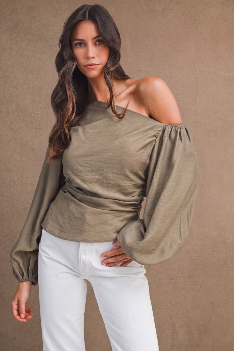 RUCHED ASYMMETRIC BALLOON SLEEVE TOP