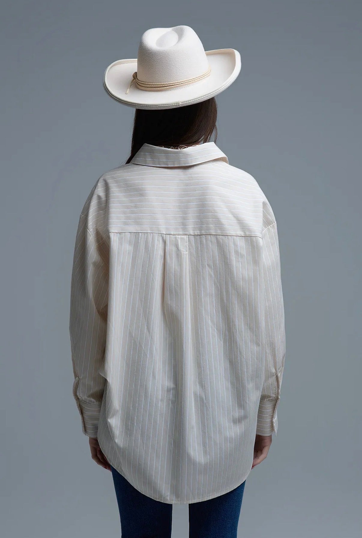 STRIPED HEART ACCENT BLOUSE