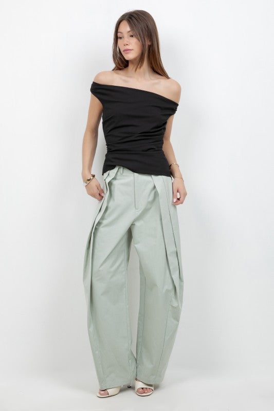 PLEATED BARREL TROUSERS