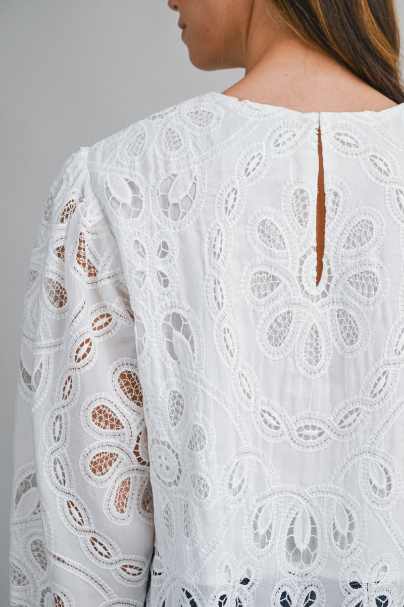 IVORY BLOOM EYELET TOP