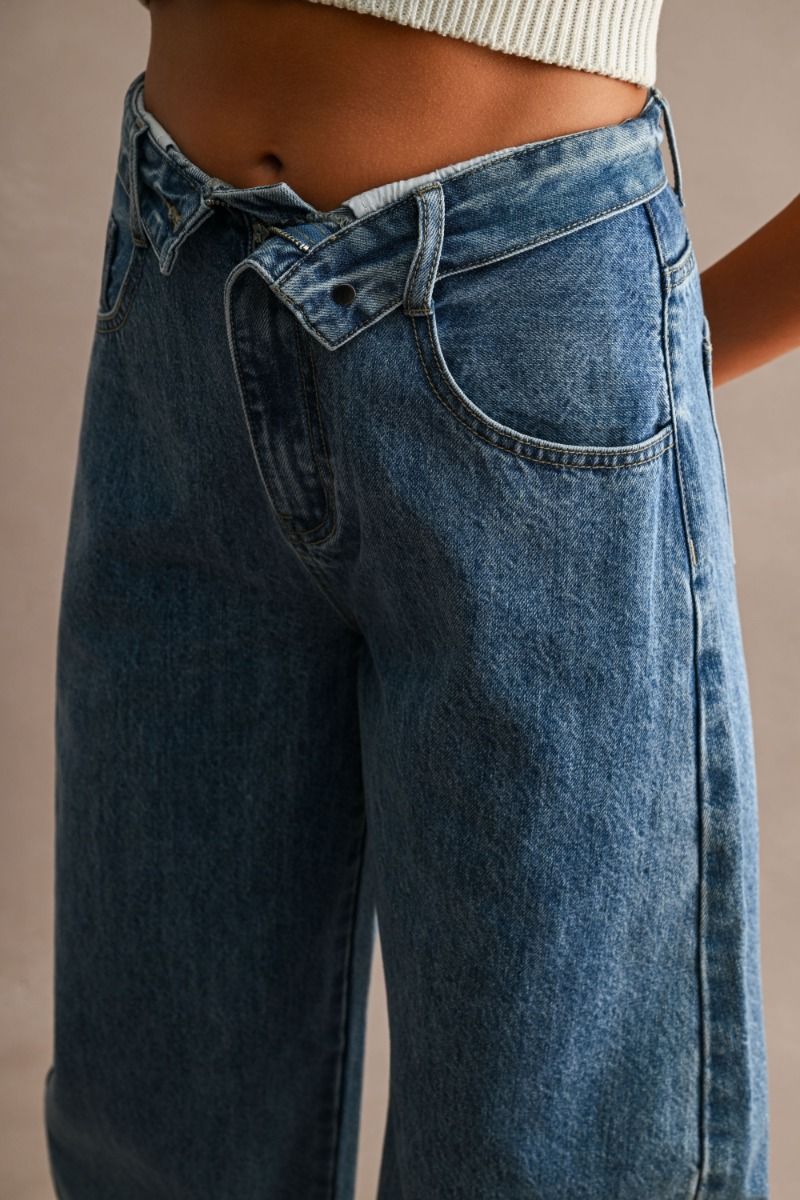 FOLD-OVER WAIST BARREL JEANS