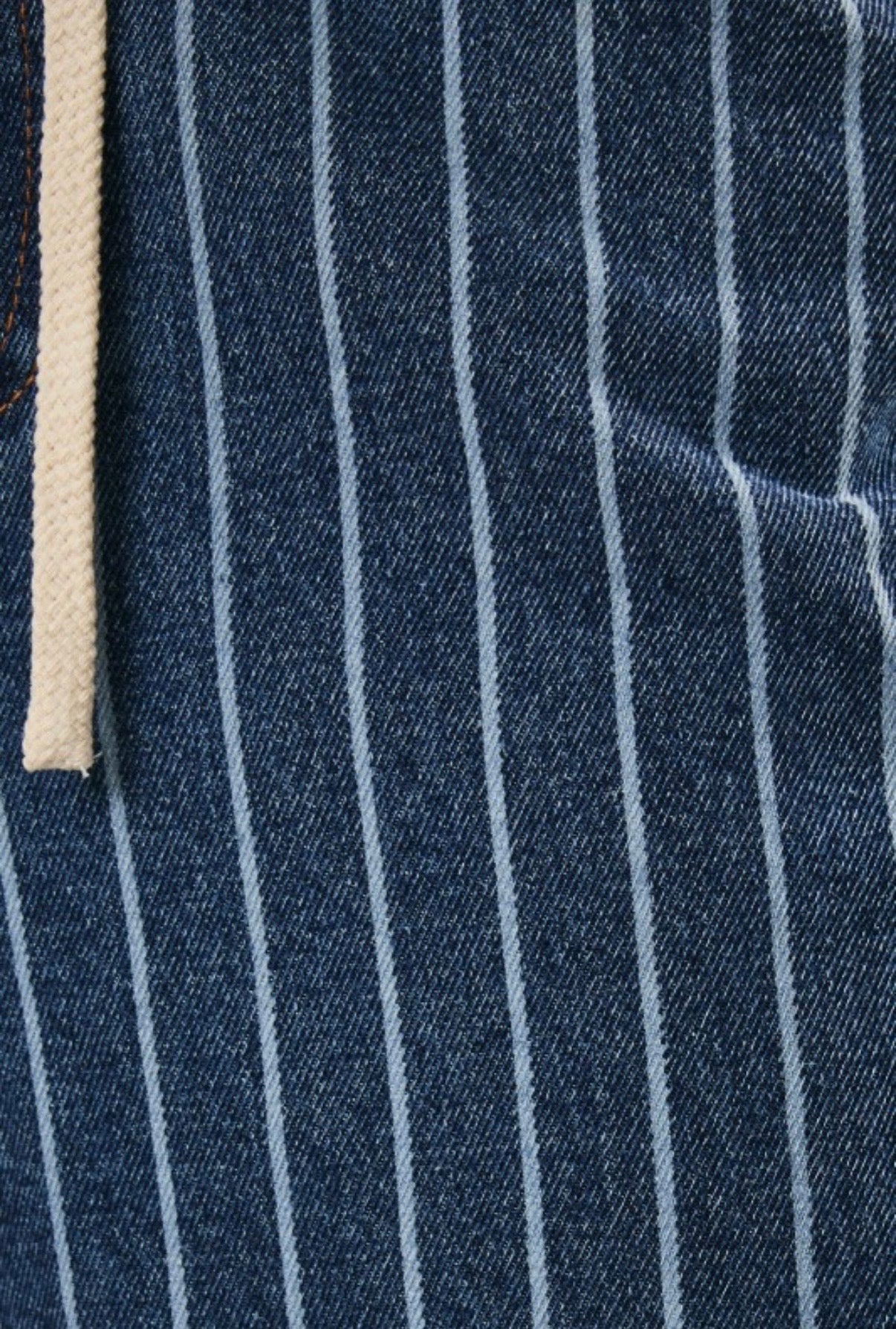 FRONT TIE STRIPE STRAIGHT JEANS