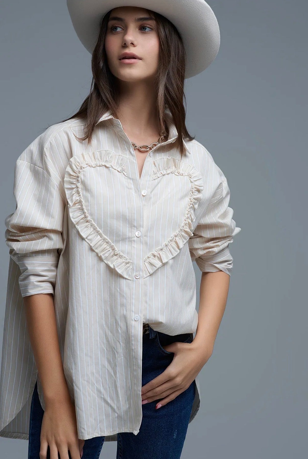 STRIPED HEART ACCENT BLOUSE