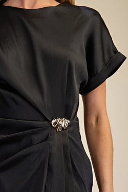 BLACK GATHERED METAL TRIM TOP