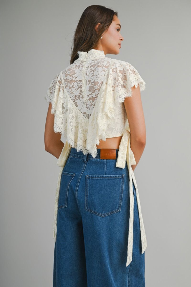 VINTAGE LACE RUFFLE TOP