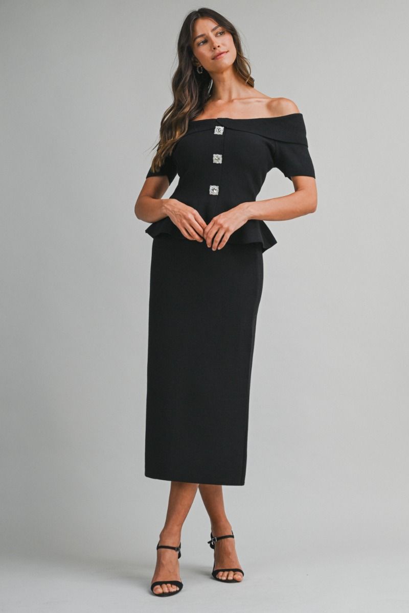 CONJUNTO MIDI PEPLUM CON HOMBROS DESCUBIERTOS