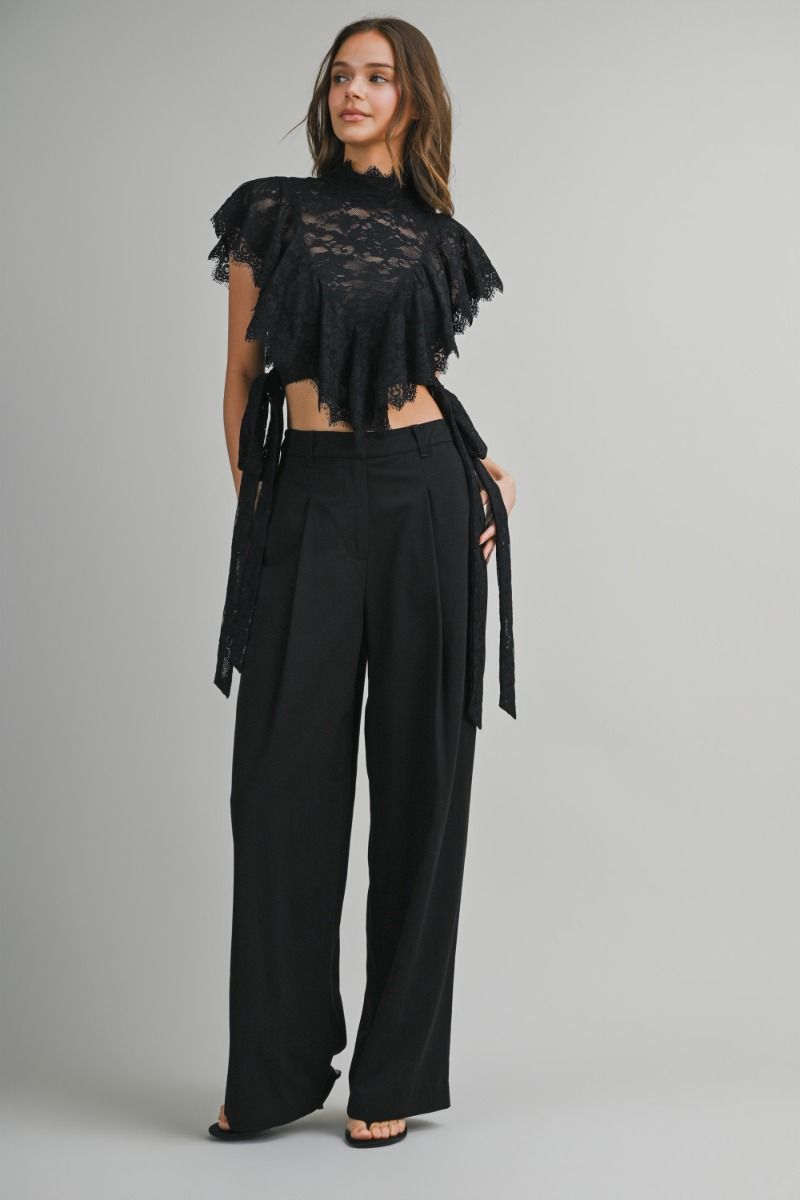 VINTAGE LACE RUFFLE TOP