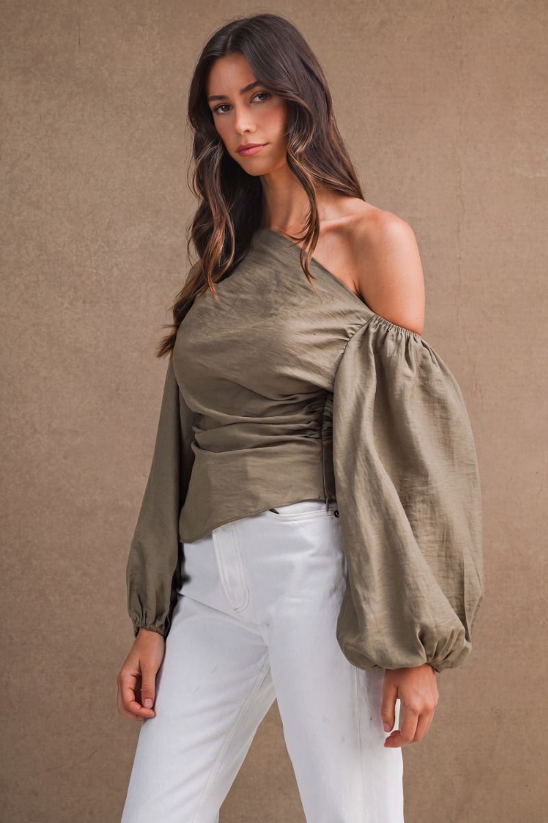 RUCHED ASYMMETRIC BALLOON SLEEVE TOP