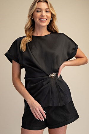 BLACK GATHERED METAL TRIM TOP