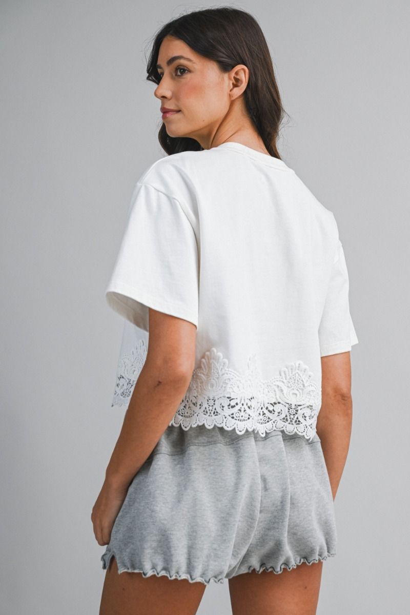 LACE TRIM CROPPED TEE