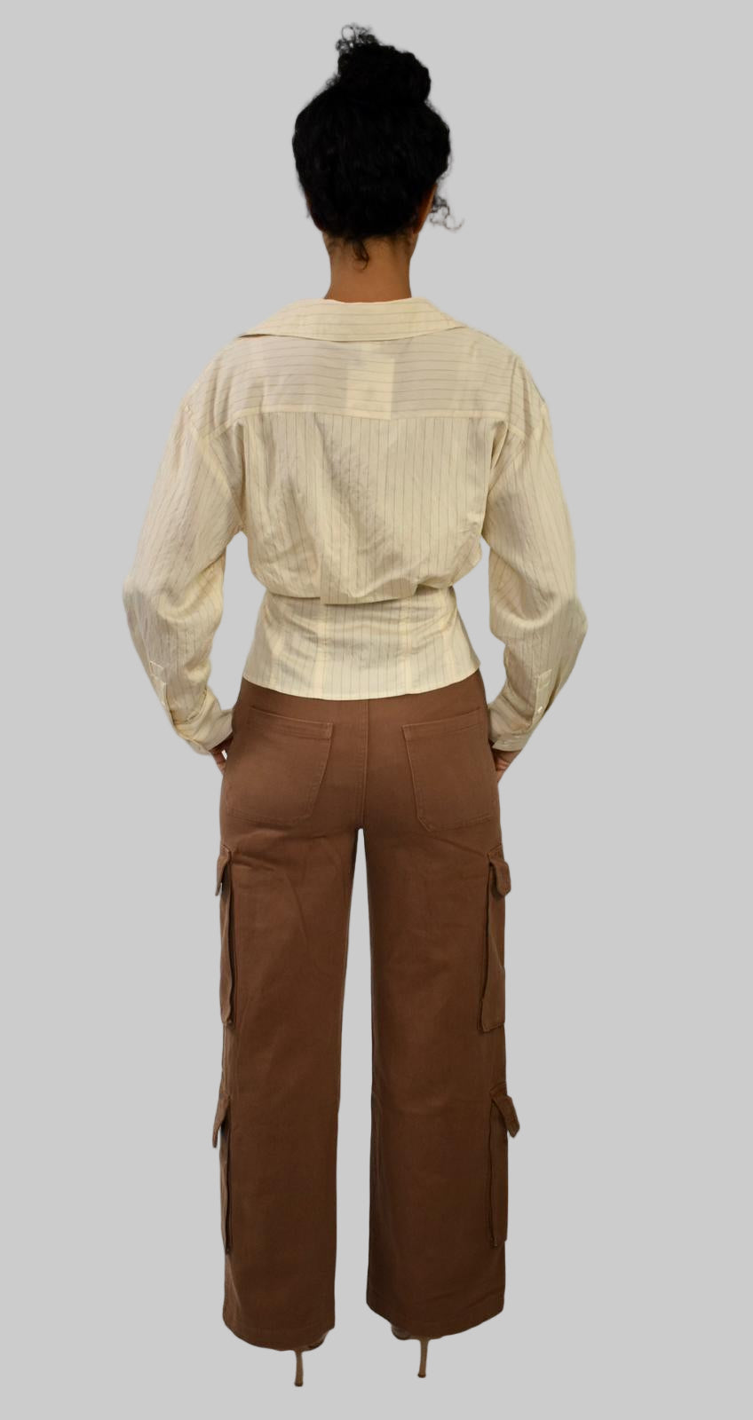 Camisa de doble corsé interior de rayas finas mini con capas.